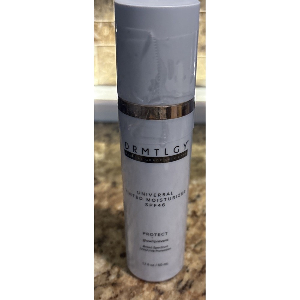 DRMTLGY Universal Tinted Moisturizer SPF Broad Spectrum Hidrate!!